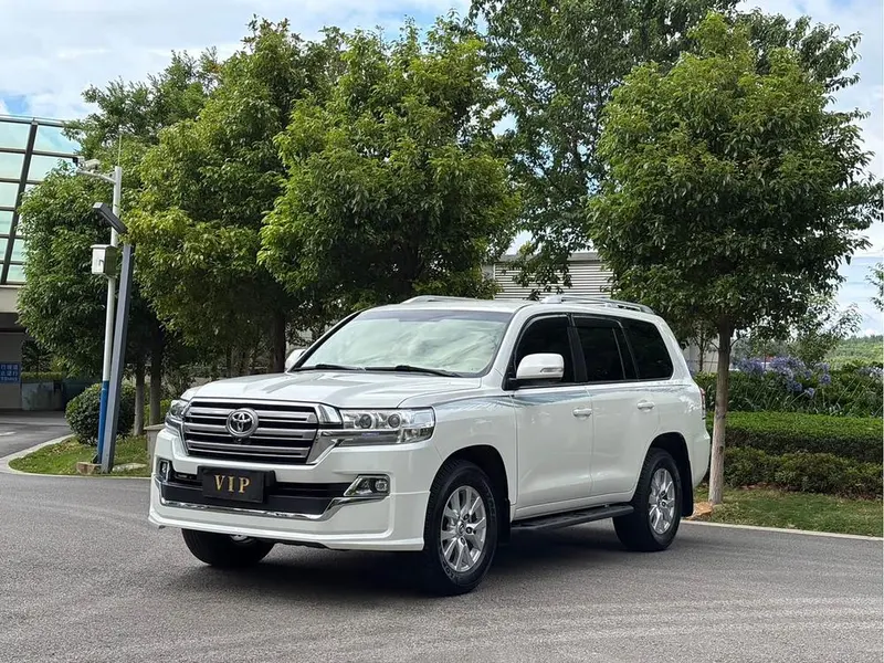 Toyota Land Cruiser (Import) 5.7L Auto 4WD 7 Seater Parallel Import, 2018 — фото 1