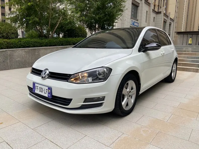 Volkswagen Golf 230TSI Auto Comfort Anniversary Edition, 2017 — фото 1