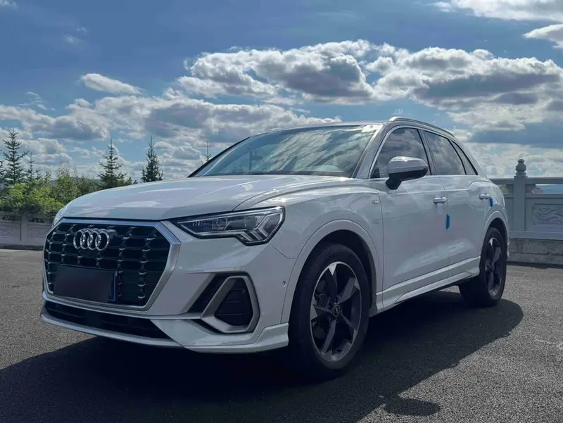 Audi Q3, 2022