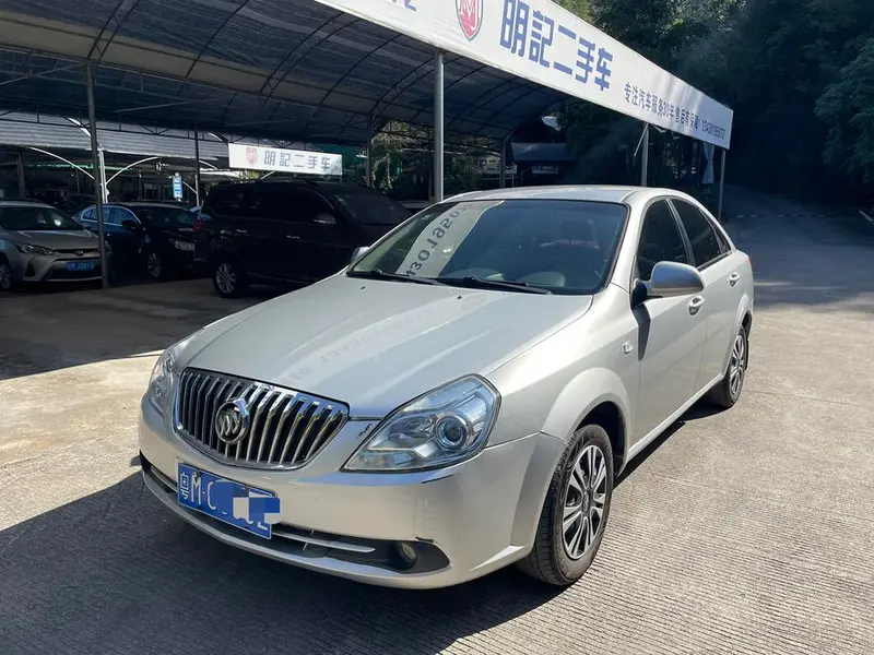 Buick Excelle, 2015