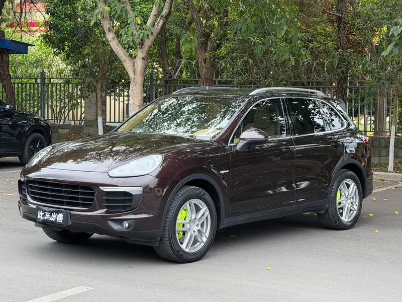 Porsche Cayenne E-Hybrid, 2016
