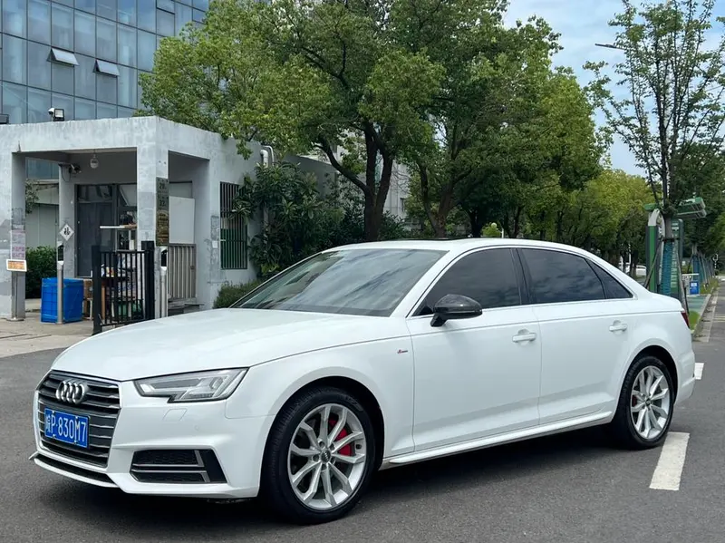 Audi A4L 30 Version 45 TFSI quattro Sport Edition, 2018 — фото 1
