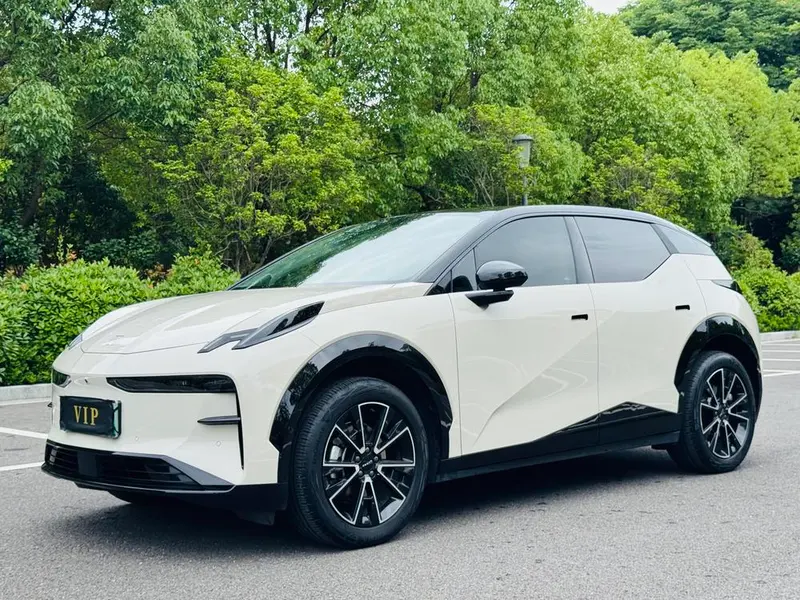 Zeekr X, 2025