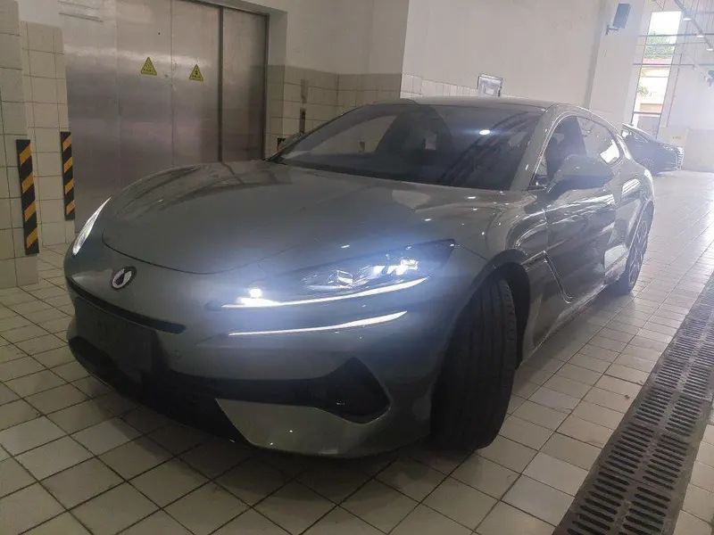 Denza Z9 GT DM, 2024