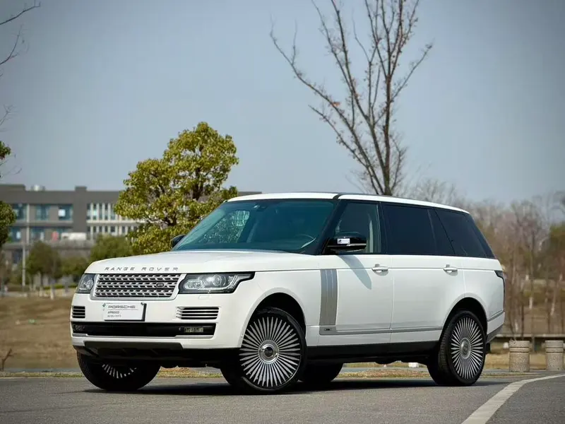 Land Rover Range Rover 3.0 V6 SC Vogue SE Extended Edition, 2014 — фото 1