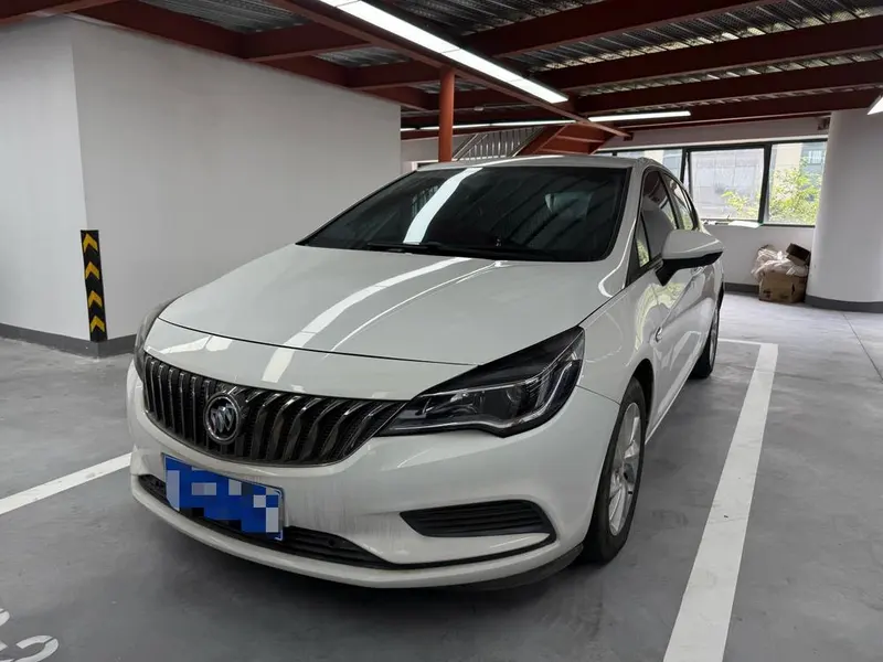 Buick Verano Hatchback 15S Auto Leading Version, 2016 — фото 1