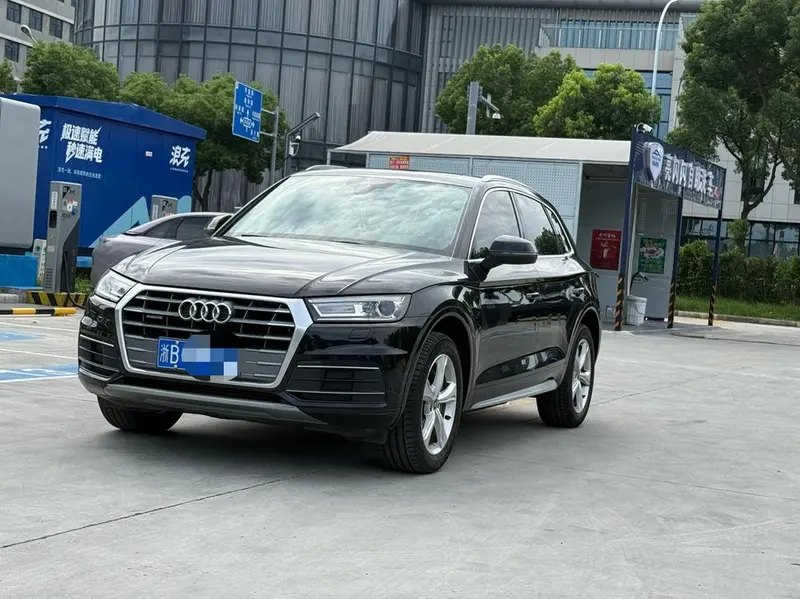 Audi Q5L, 2018