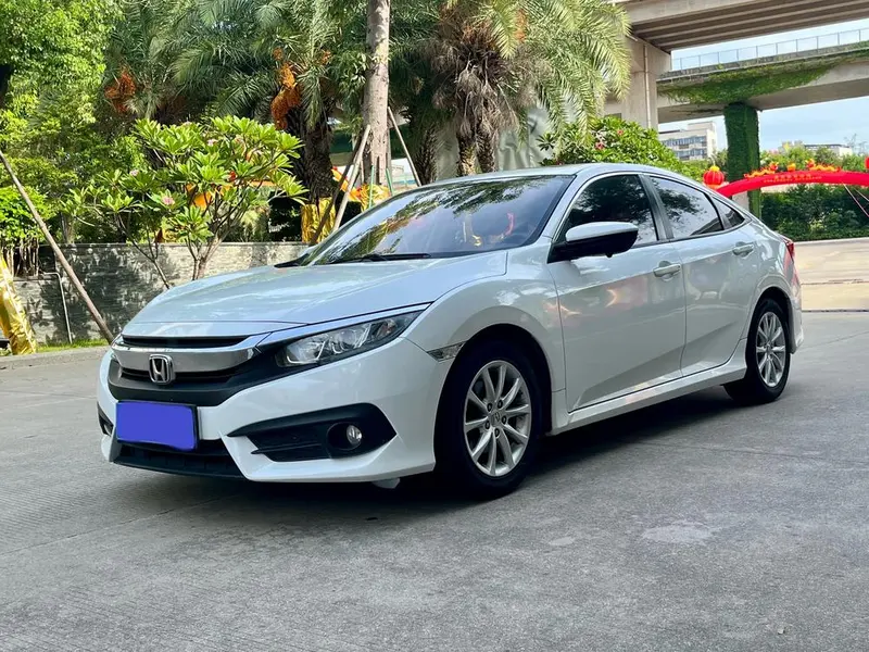 Honda Civic 180TURBO CVT Comfort Edition, 2016 — фото 1
