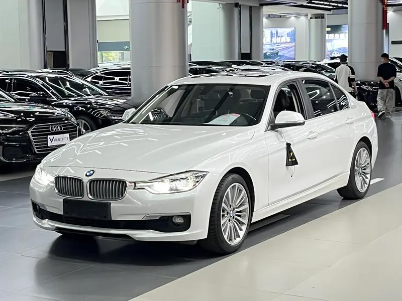 BMW 3-Series, 2019