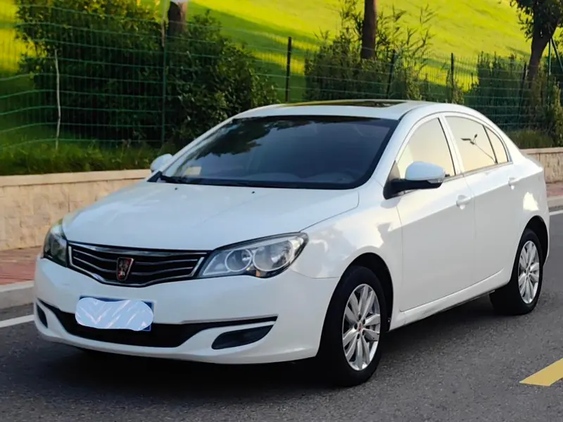 Roewe 350 1.5L Manual Luxury Sunroof Edition, 2015 — фото 1