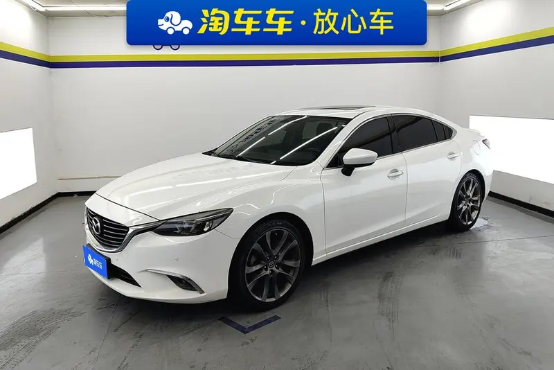 Mazda Atenza 2.0L Blue Luxury Edition, 2017 — фото 1