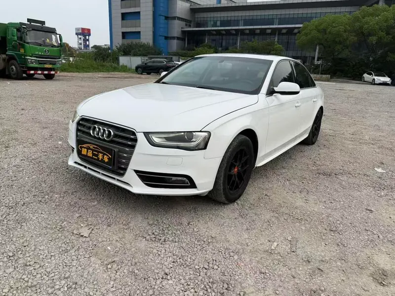 Audi A4L 35 TFSI Auto Standard Version, 2013 — фото 1