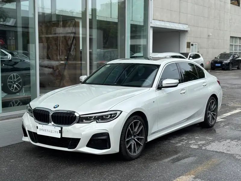 BMW 3-Series, 2021