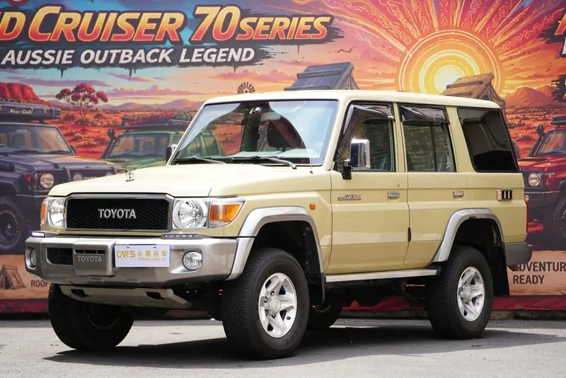 Toyota Land Cruiser (Import) 4.0L Parallel Import, 2019 — фото 1