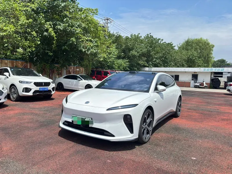 NIO ET5T 75kWh, 2024 — фото 1