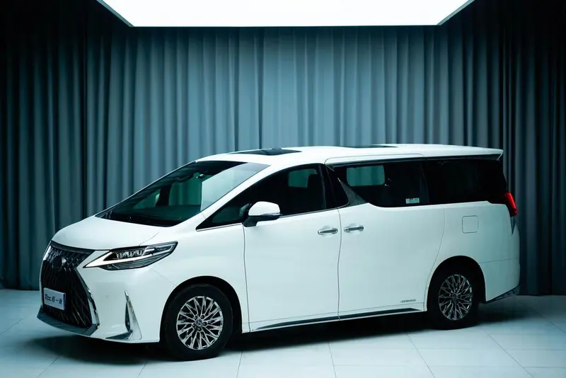 Lexus LM, 2020