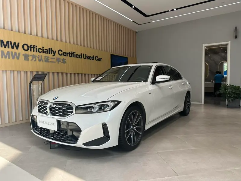 BMW 3-Series, 2025