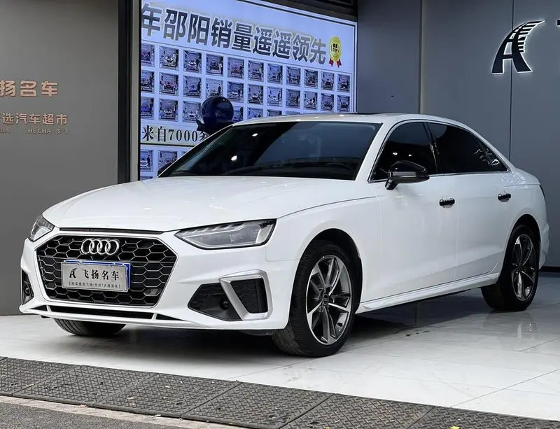 Audi A4L 40 TFSI Fashion Version, 2022 — фото 1
