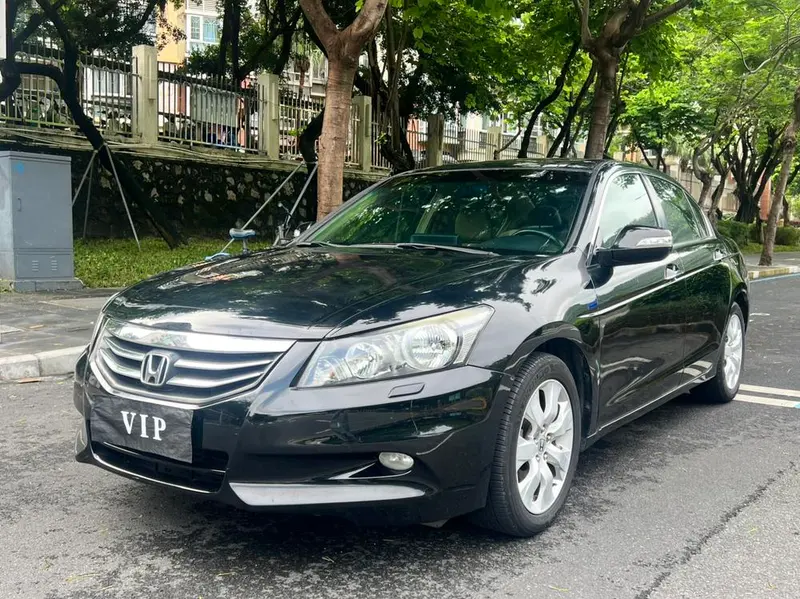 Honda Accord, 2011