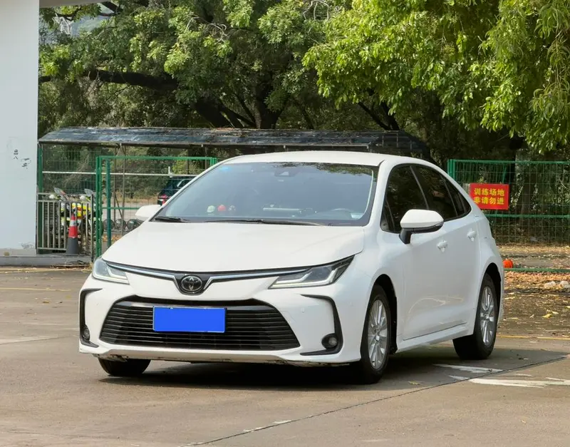 Toyota Corolla 1.5L CVT Edition, 2021 — фото 1