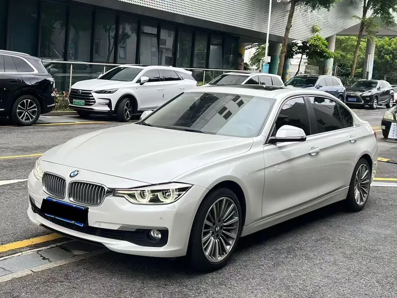 BMW 3-Series, 2019