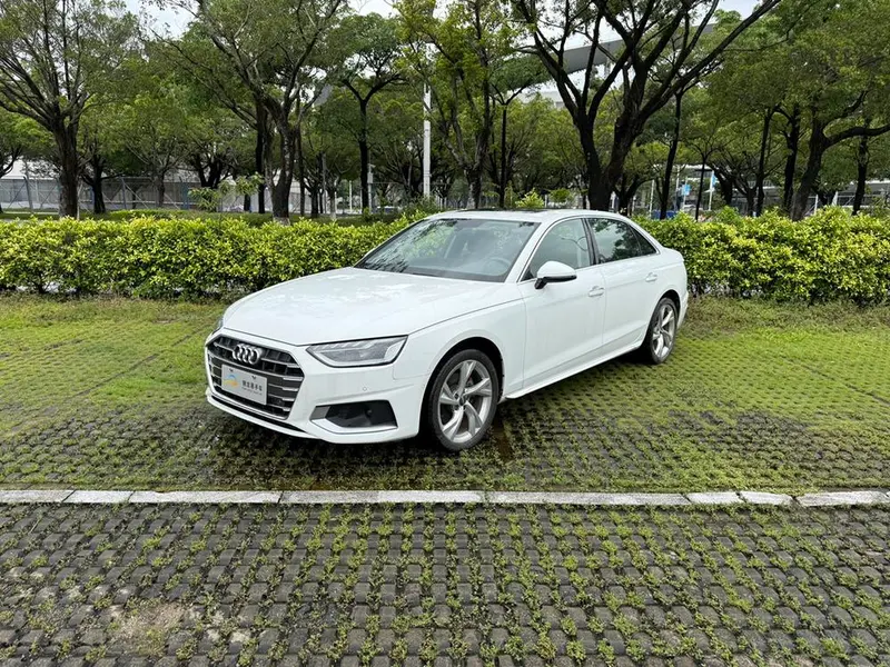 Audi A4L 40 TFSI Luxury Elite Version, 2020 — фото 1