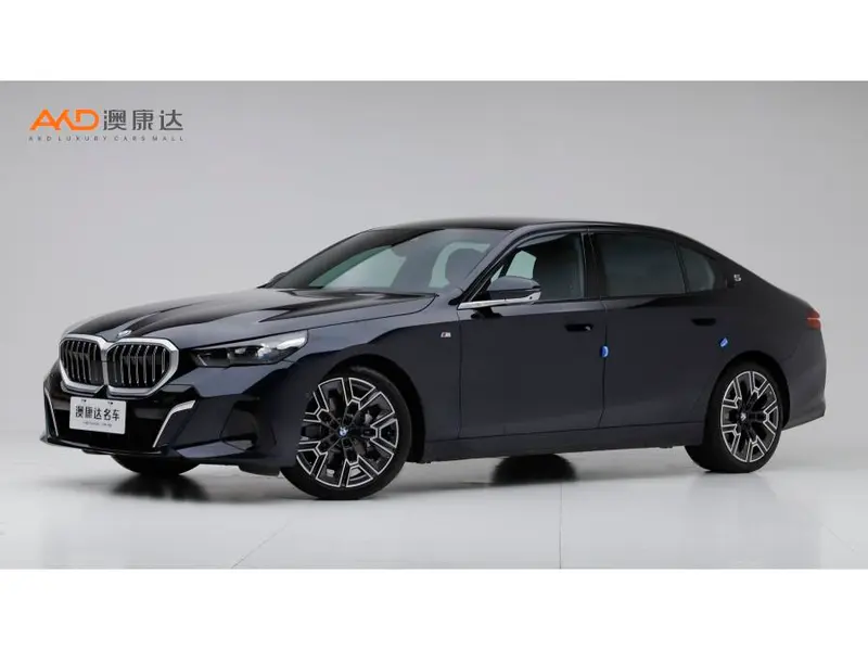 BMW 5-Series, 2025