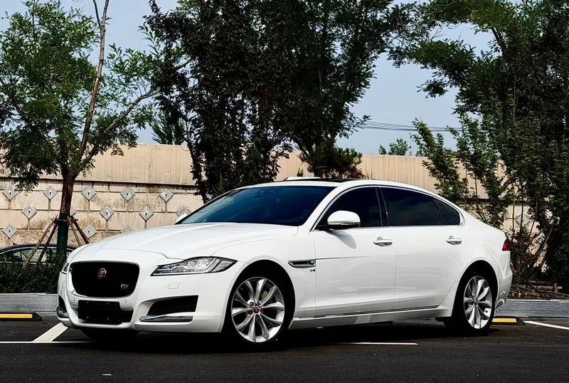 Jaguar XFL 2.0T P250 2WD Luxury Edition, 2020 — фото 1