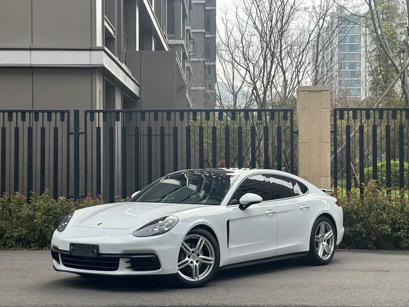 Porsche Panamera, 2017
