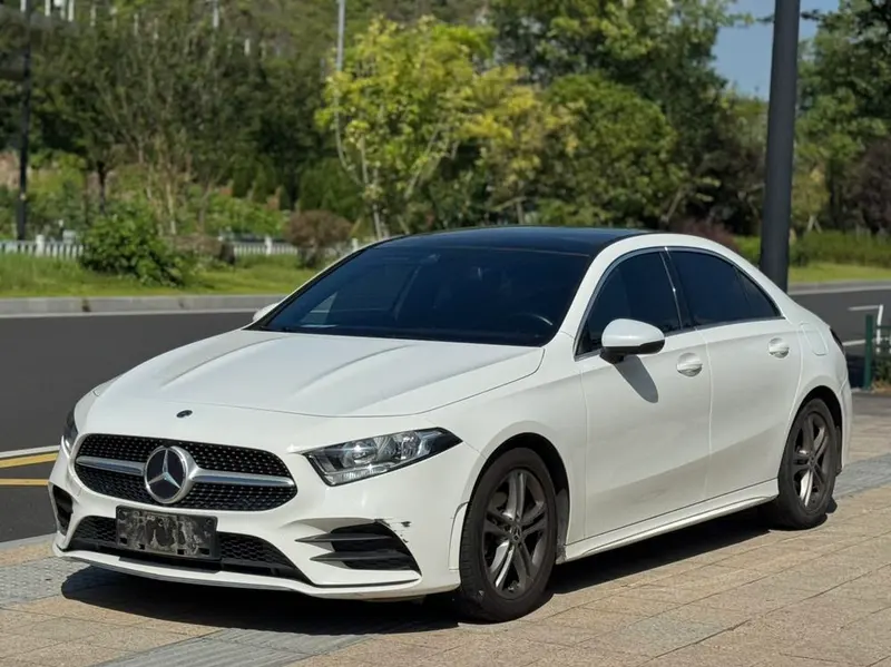 Mercedes-Benz A-Class Facelift A 180 L Sport, 2021 — фото 1