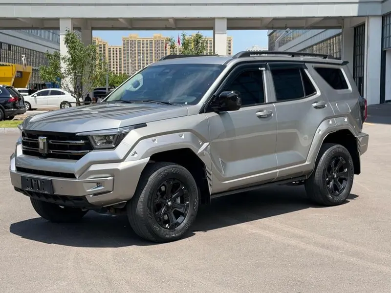 Tank 400 Hi4-T Offroad Edition, 2024 — фото 1