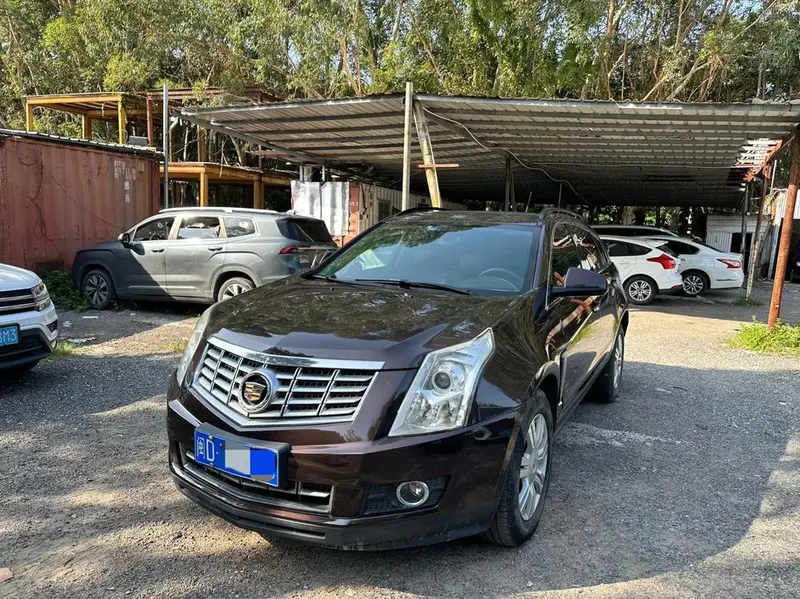 Cadillac SRX 3.0L Comfort Version, 2015 — фото 1