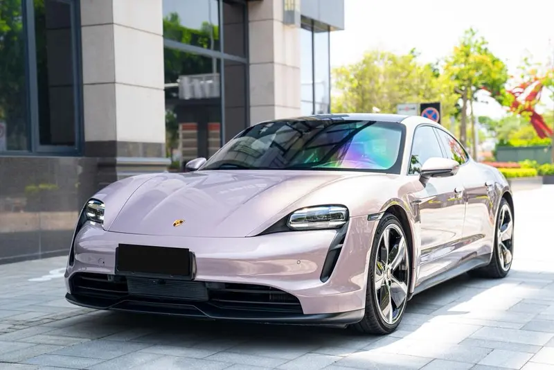 Porsche Taycan, 2020