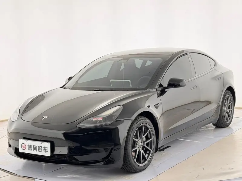 Tesla Model 3, 2022