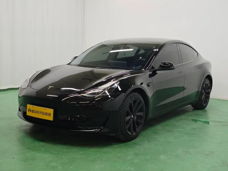 Tesla Model 3, 2022