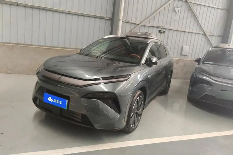 BYD Tang L DM, 2025