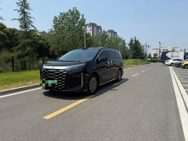 BYD Xia DM-i 218KM Excellence версия, 2026 — фото 1