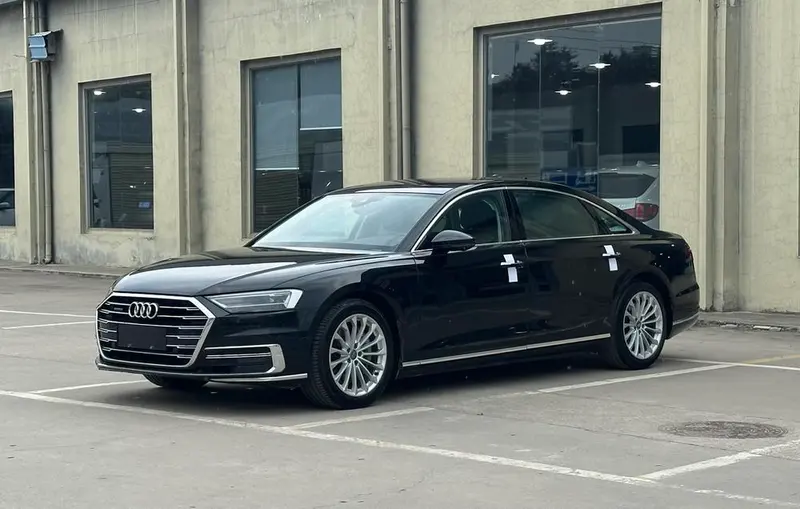 Audi A8 A8L 55 TFSI quattro Edition Elite Version, 2018 — фото 1