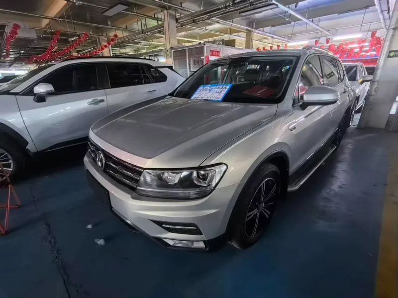 Volkswagen Tiguan L 330TSI Auto 2WD Panoramic Comfort Edition CN6, 2019 — фото 1