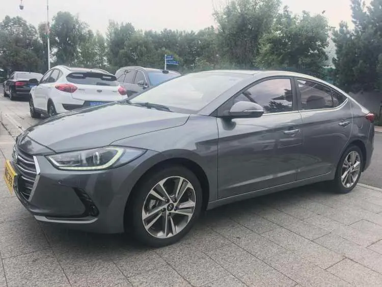 Hyundai Elantra Lingdong, 2016