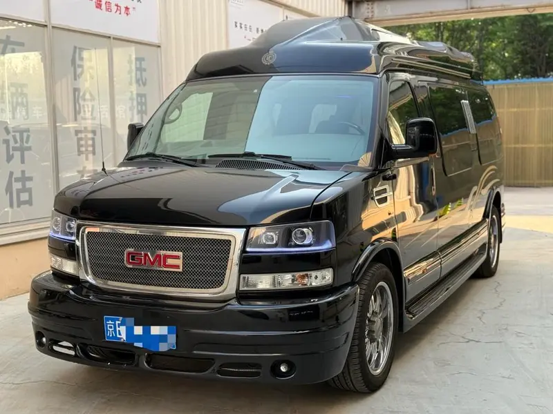 GMC Savana, 2012