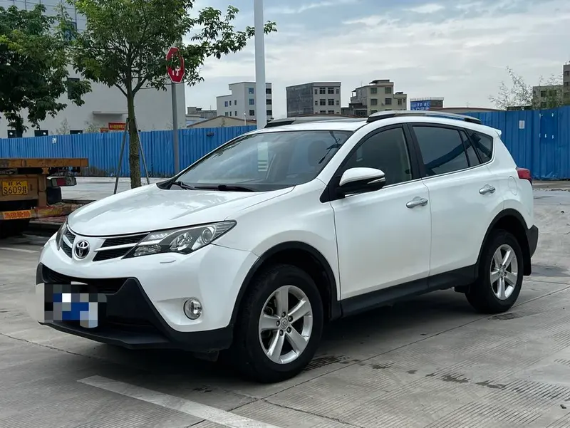 Toyota RAV4 2.5L Auto 4WD Elite Edition, 2013 — фото 1