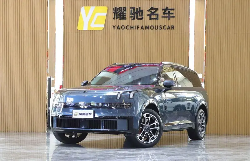 Lynk & Co 900, 2025