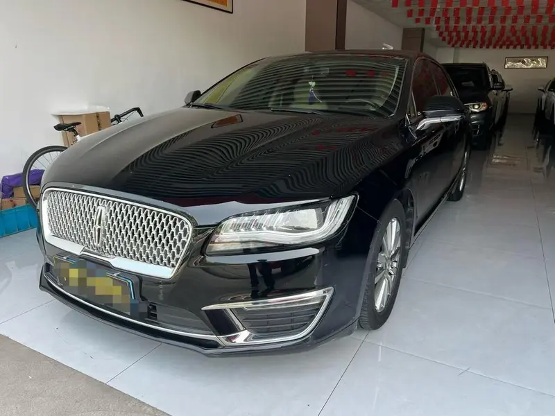 Lincoln MKZ, 2018