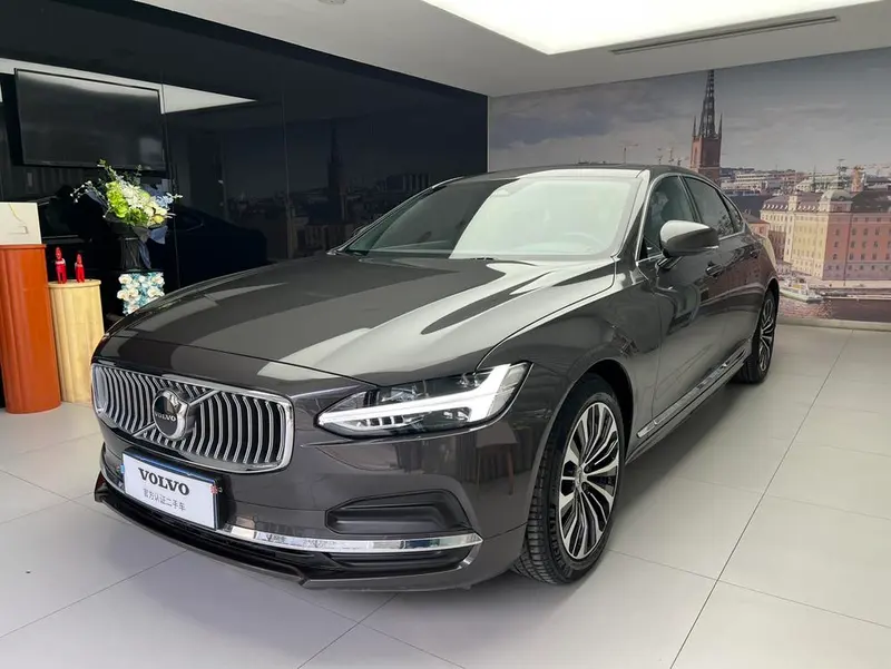 Volvo S90, 2025