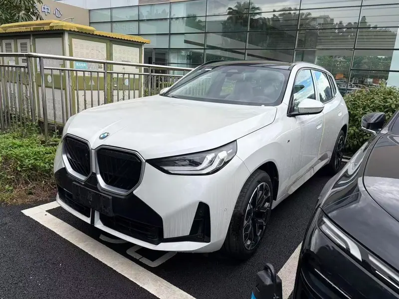 BMW X3 xDrive30L Продвинутая M спорт тёмный пакет, 2025 — фото 1