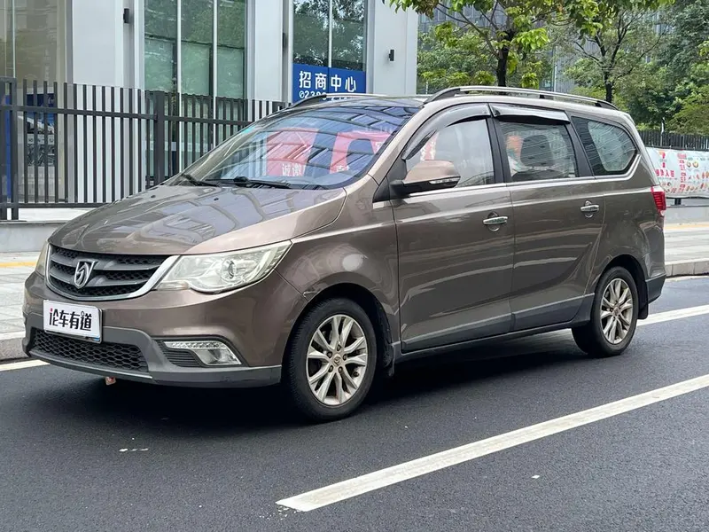 Baojun 730, 2014