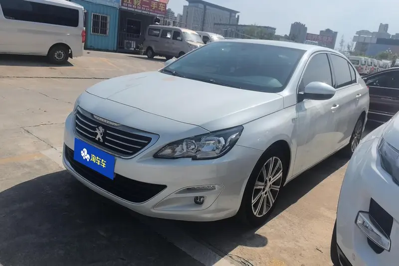 Peugeot 408 1.2T Auto Luxury Edition, 2015 — фото 1