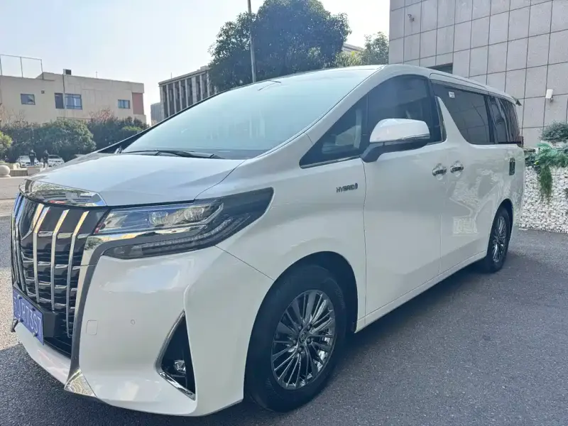 Toyota Alphard, 2023