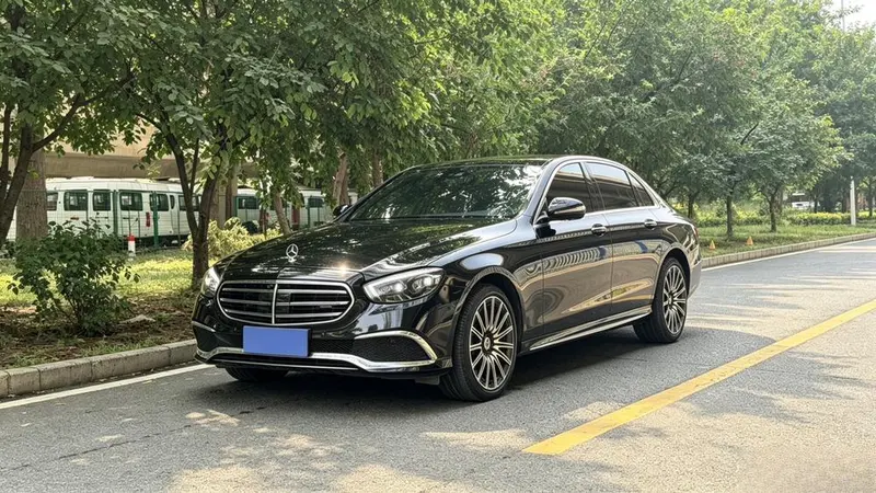 Mercedes-Benz E-Class, 2016